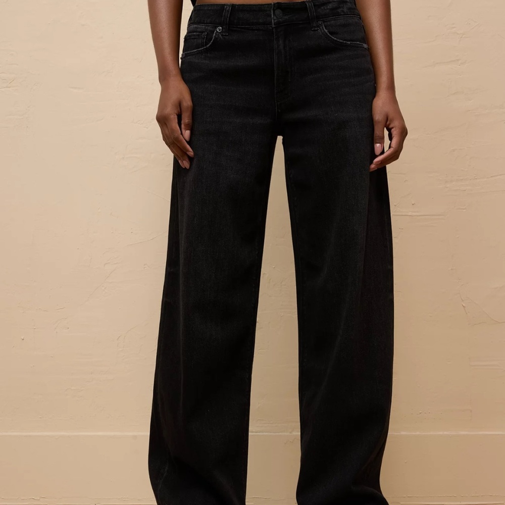 AE Dreamy Drape Stretch Low-Rise Baggy Wide-Leg Jeans Size 16 Short